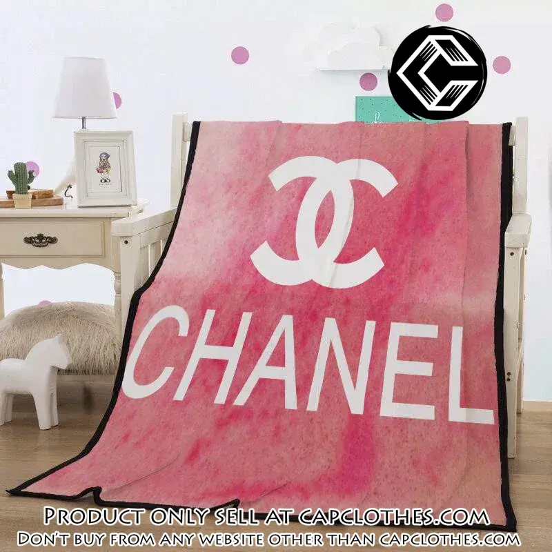 Chanel white logo fashion luxury brand blanket fleece comfortable blanket cc4404527